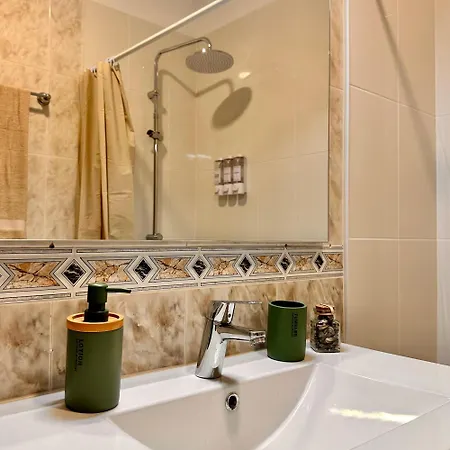 Luxury Bella Isabel *